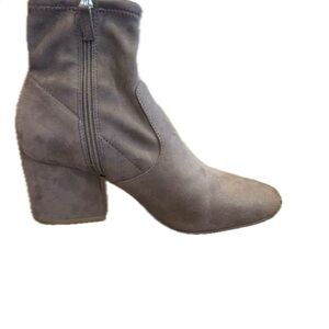 Steve Madden Iberia Grey Footwear